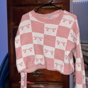Bow cropped sweater!